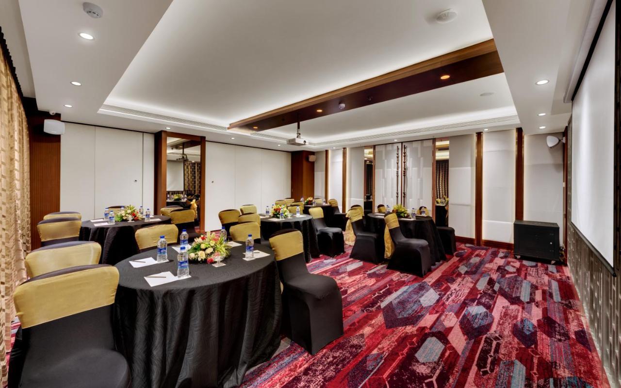 The Fern - Goregaon Bombaim Exterior foto